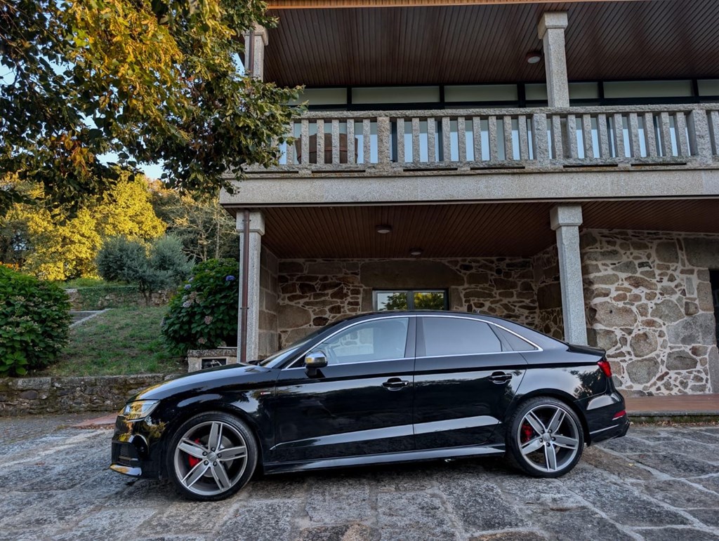 Foto 6 Audi A3 Limousine 2.0 TFSI Quattro S-Tronic 