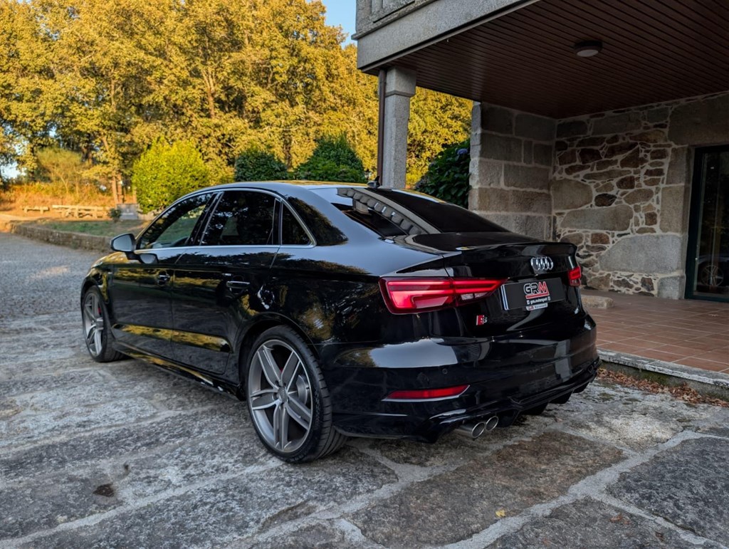 Foto 8 Audi A3 Limousine 2.0 TFSI Quattro S-Tronic 
