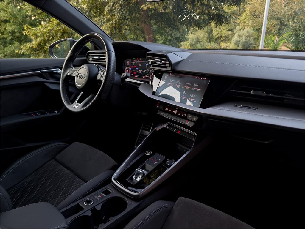 Foto 16 Audi A3 Limousine 35 TDI S-Tronic Black Line Edition