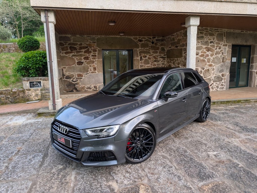 Foto 2 Audi A3 Sportback 35 TDI S-Tronic 150cv Black Line Edition