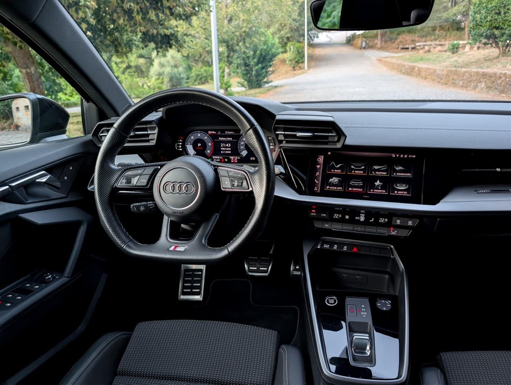 Foto 18 Audi A3 Sportback 35 TDI S-Tronic Black Line Ed.