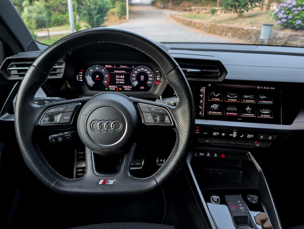 Foto 22 Audi A3 Sportback 35 TDI S-Tronic Black Line Ed.
