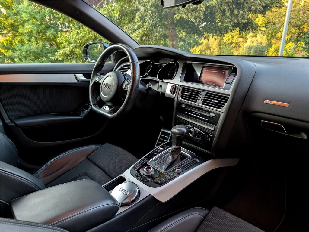 Foto 15 Audi A5 Sportback 3.0 TDI Black Line Edition