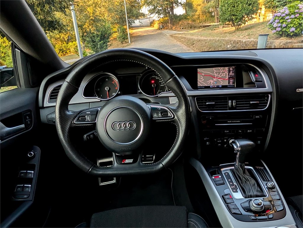 Foto 19 Audi A5 Sportback 3.0 TDI Black Line Edition