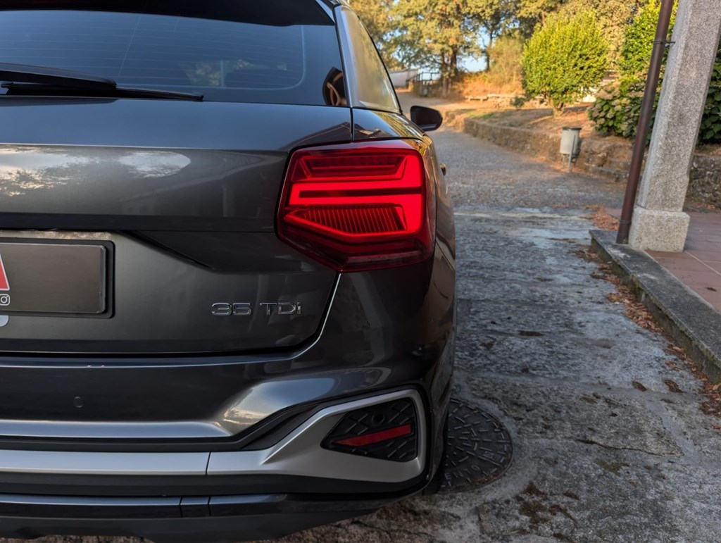 Foto 13 Audi Q2 35 TDI S-Tronic 