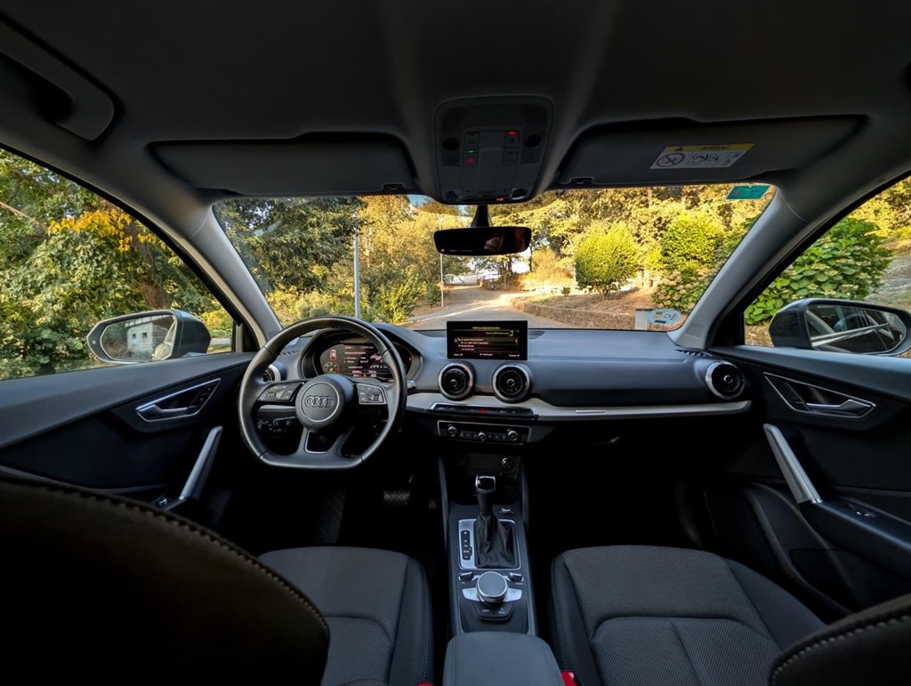 Foto 18 Audi Q2 35 TDI S-Tronic 