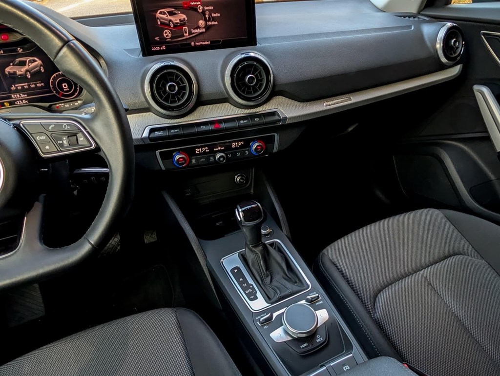 Foto 24 Audi Q2 35 TDI S-Tronic 