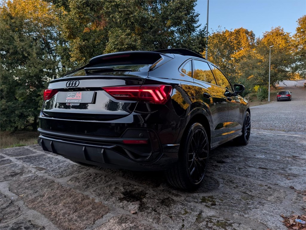 Foto 11 Audi Q3 Sportback 35 TDI Black Line Edition S-Tronic