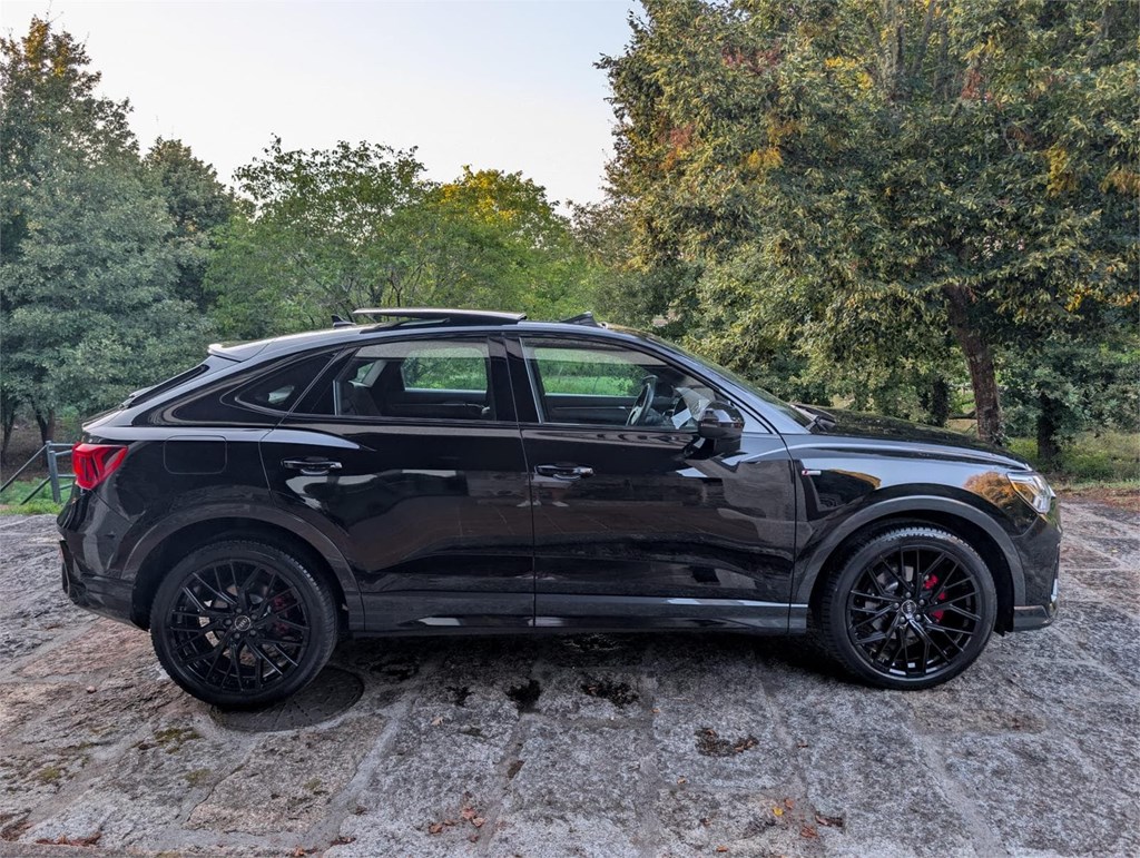Foto 13 Audi Q3 Sportback 35 TDI Black Line Edition S-Tronic