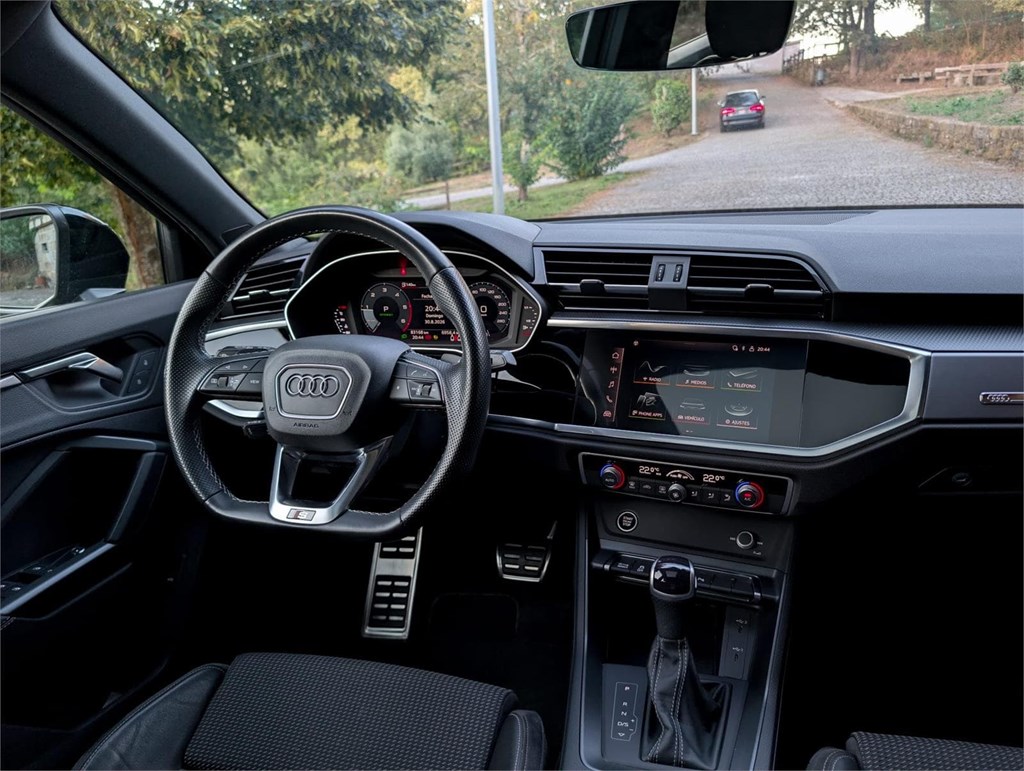 Foto 22 Audi Q3 Sportback 35 TDI Black Line Edition S-Tronic