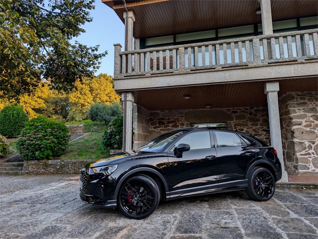Foto 3 Audi Q3 Sportback 35 TDI Black Line Edition S-Tronic
