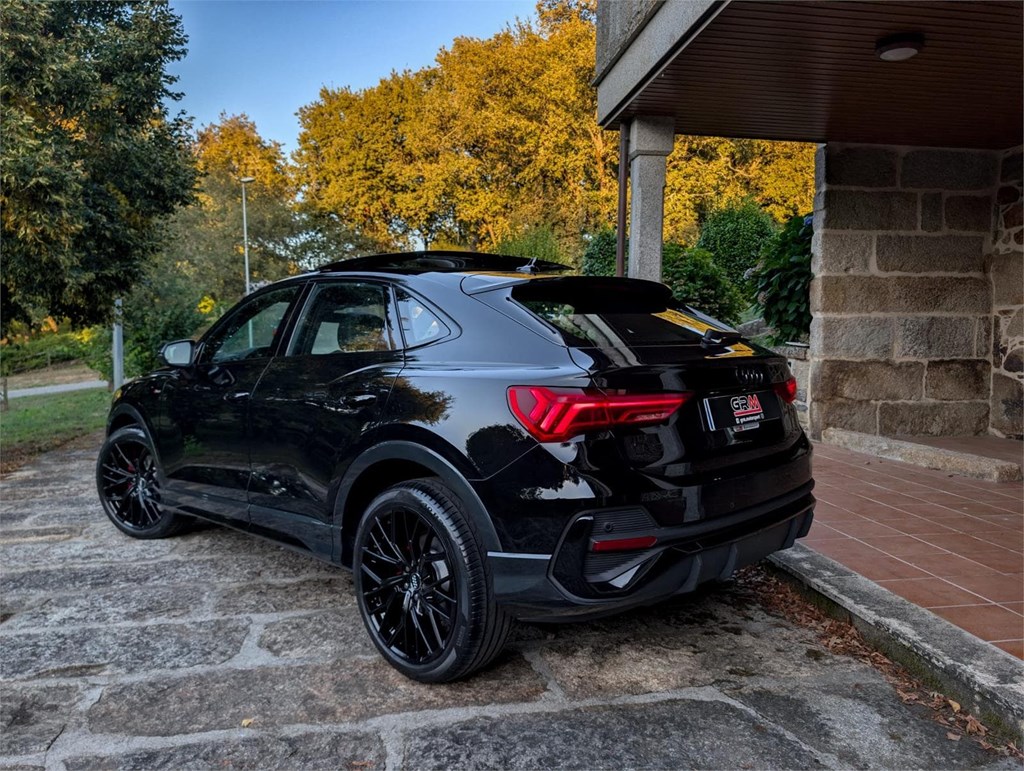 Foto 7 Audi Q3 Sportback 35 TDI Black Line Edition S-Tronic