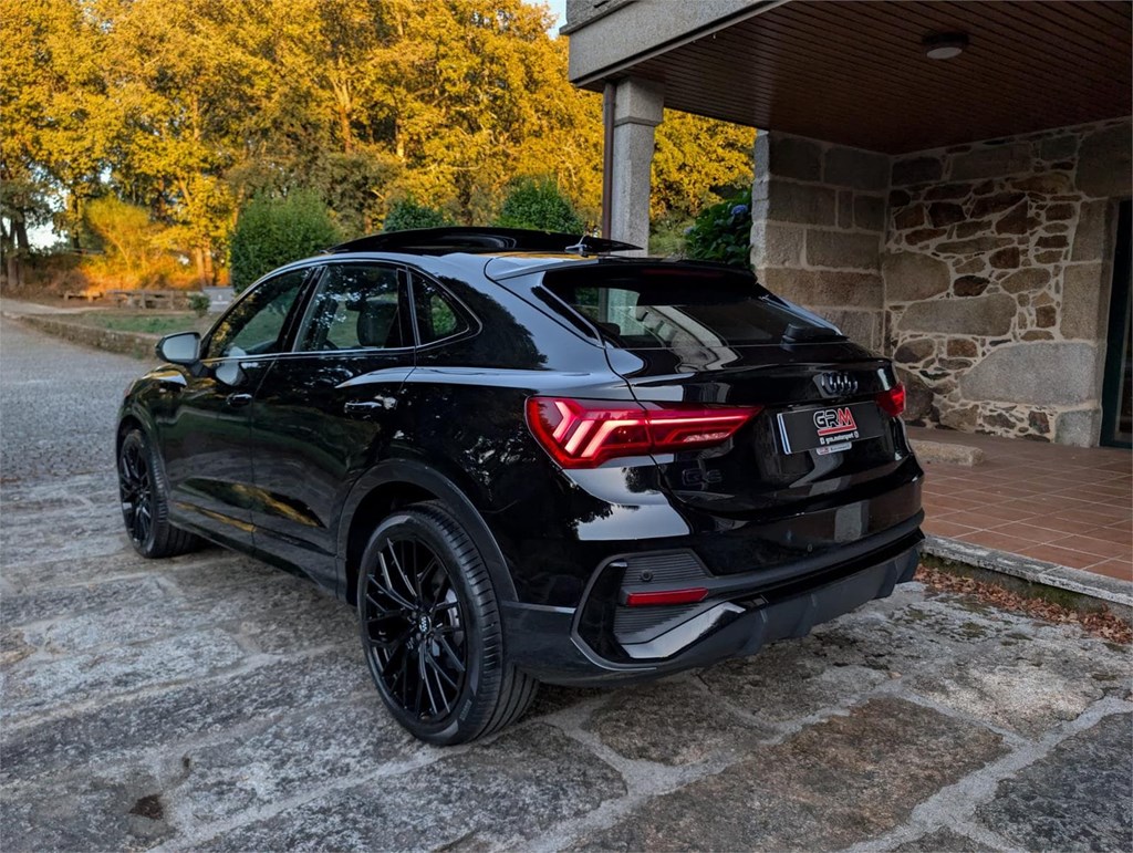 Foto 8 Audi Q3 Sportback 35 TDI Black Line Edition S-Tronic