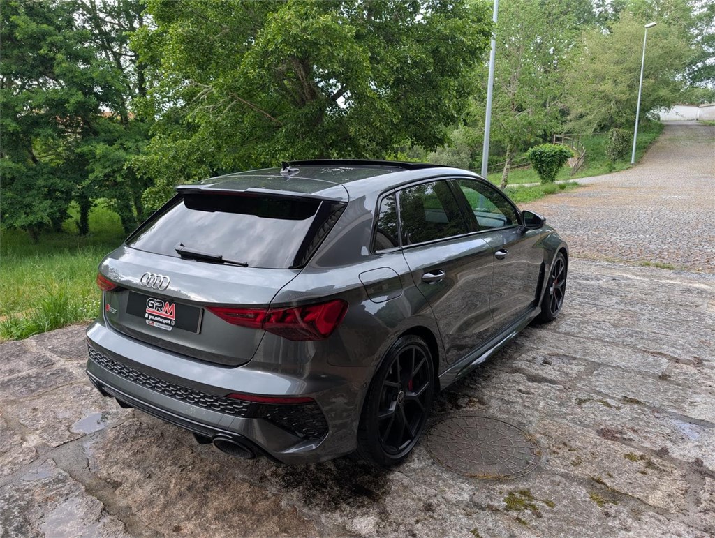 Foto 10 Audi RS3 Sportback 2.5 TFSI Quattro 