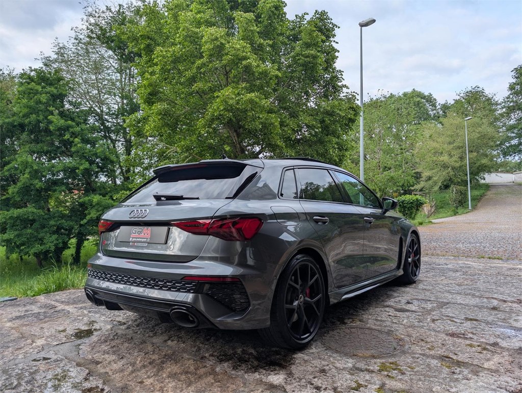 Foto 11 Audi RS3 Sportback 2.5 TFSI Quattro 