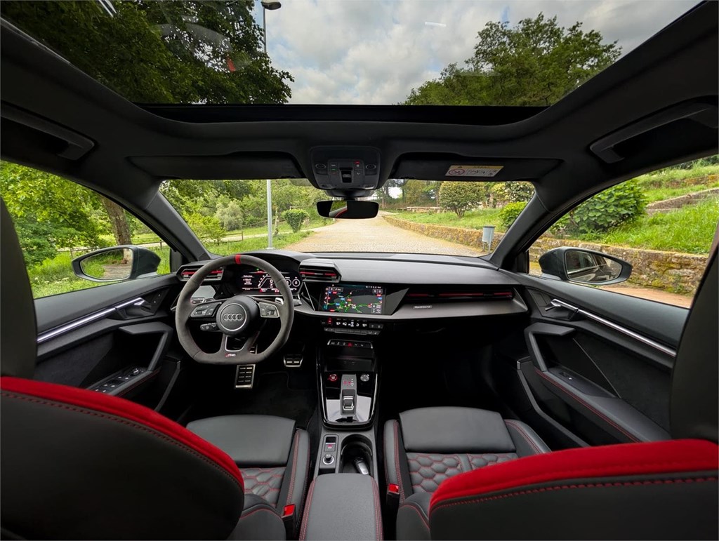 Foto 17 Audi RS3 Sportback 2.5 TFSI Quattro 