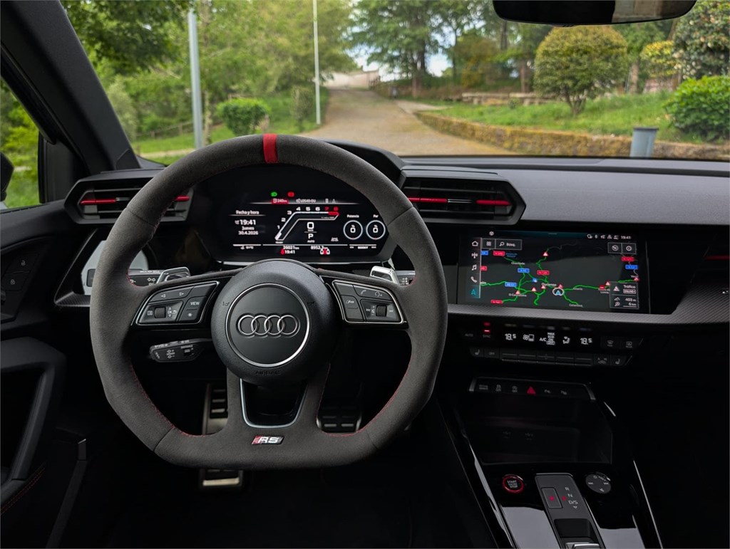 Foto 18 Audi RS3 Sportback 2.5 TFSI Quattro 