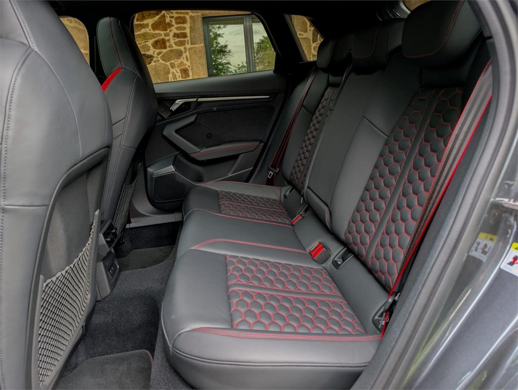 Foto 23 Audi RS3 Sportback 2.5 TFSI Quattro 