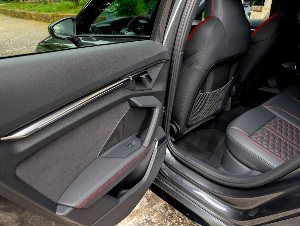 Foto 29 Audi RS3 Sportback 2.5 TFSI Quattro 