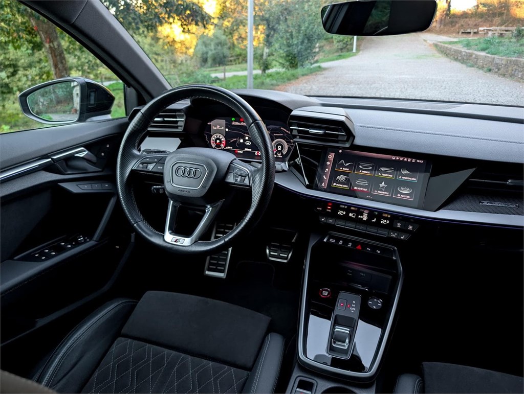 Foto 20 Audi S3 Sportback Quattro 310cv 