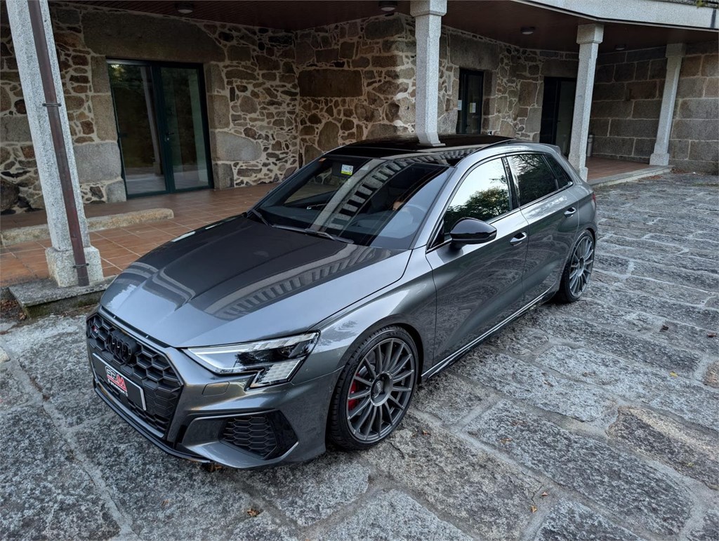 Foto 4 Audi S3 Sportback Quattro 310cv 