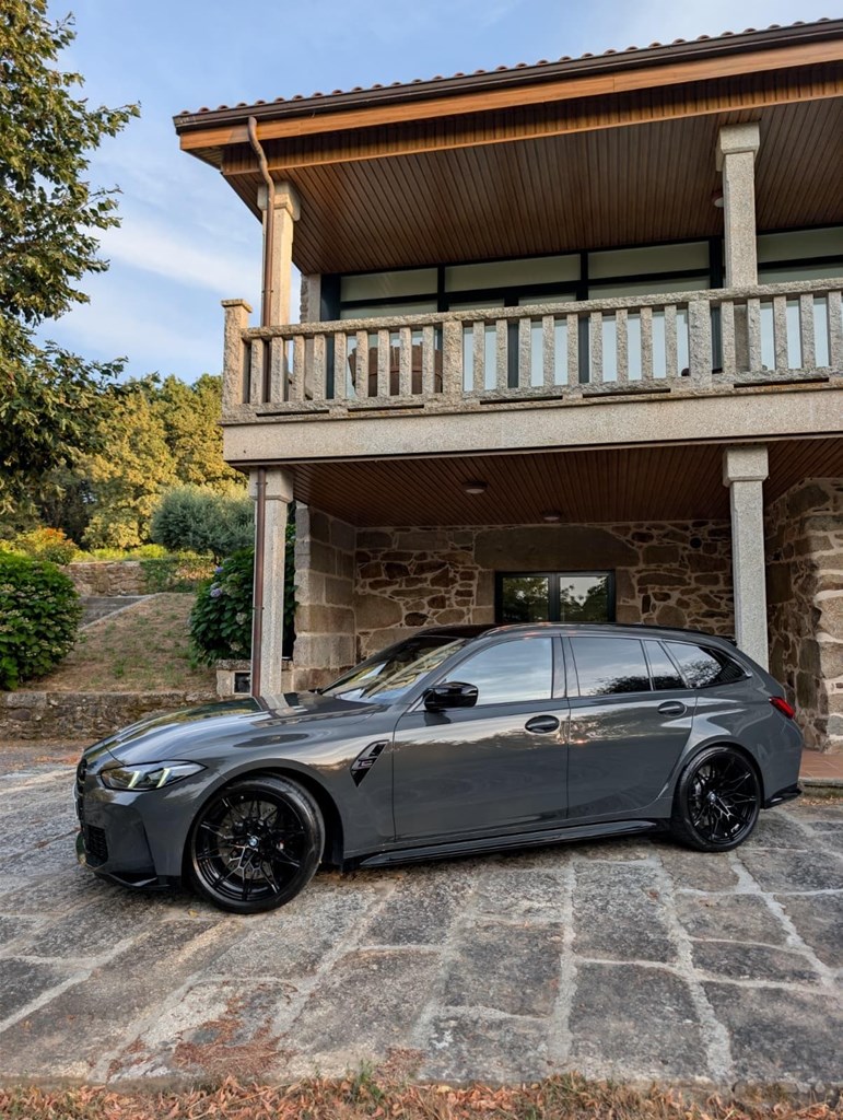 Foto 3 BMW M3 Competition Touring LCI xDrive 530
