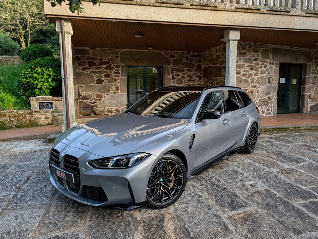 Foto 2 BMW M3 Touring LCI xDrive 530