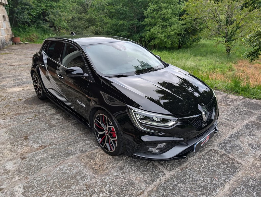 Foto 13 Renault Megane R.S Trophy 