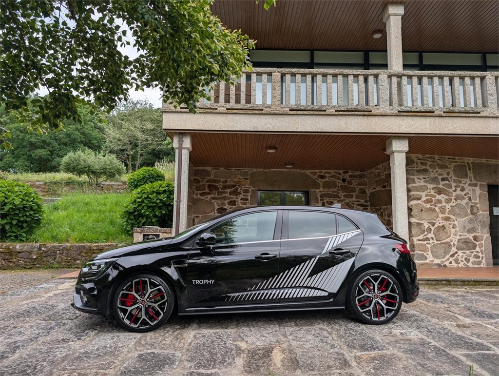 Foto 6 Renault Megane R.S Trophy 