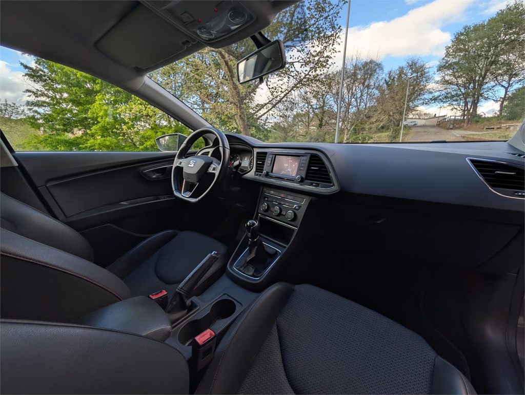 Foto 18 Seat Leon FR ST 2.0 TDI 