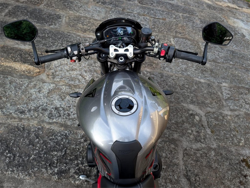 Foto 13 Triumph Street Triple 765 RS 