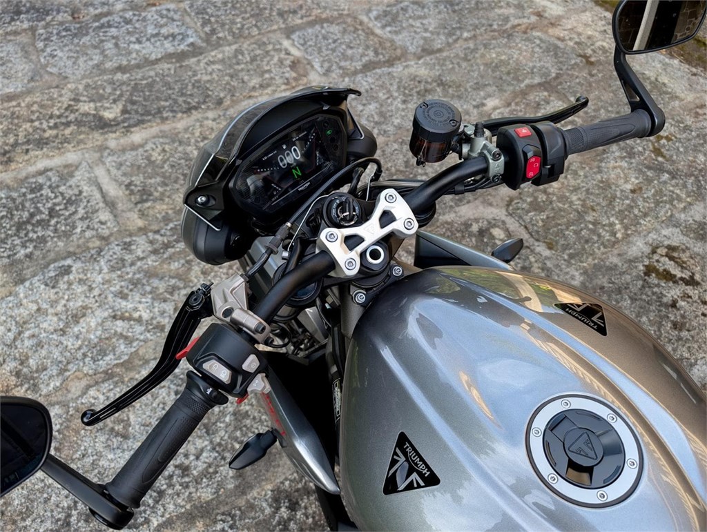 Foto 14 Triumph Street Triple 765 RS 