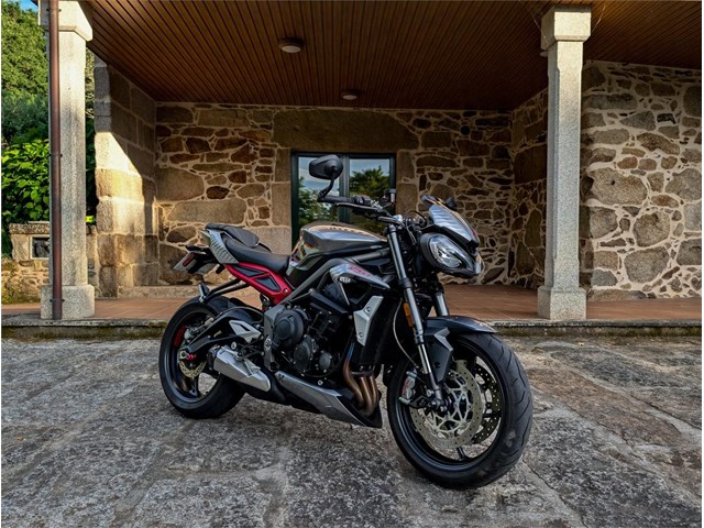 Triumph Street Triple 765 RS 