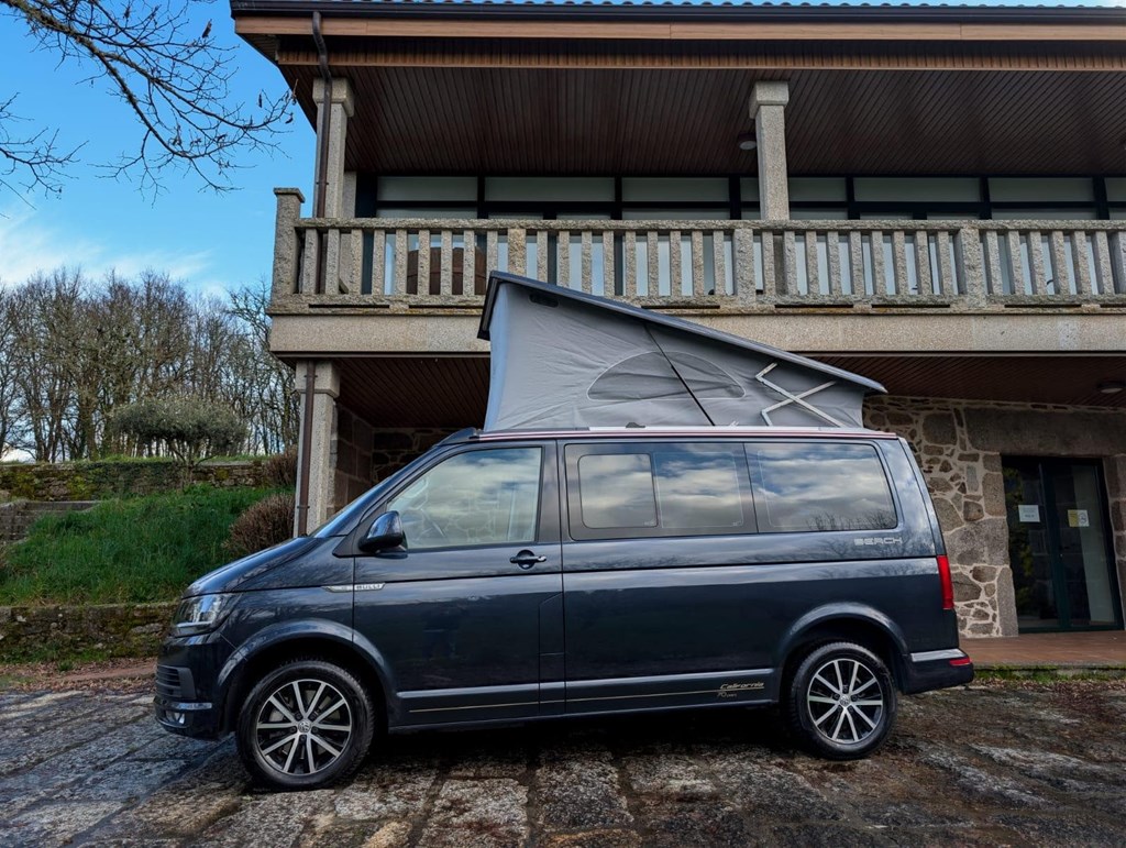 Foto 5 Volkswagen California Beach Bulli Ed.