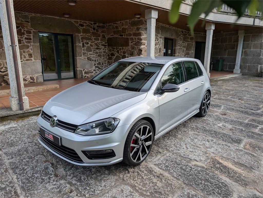 Foto 3 Volkswagen Golf 2.0 TDI R-Line