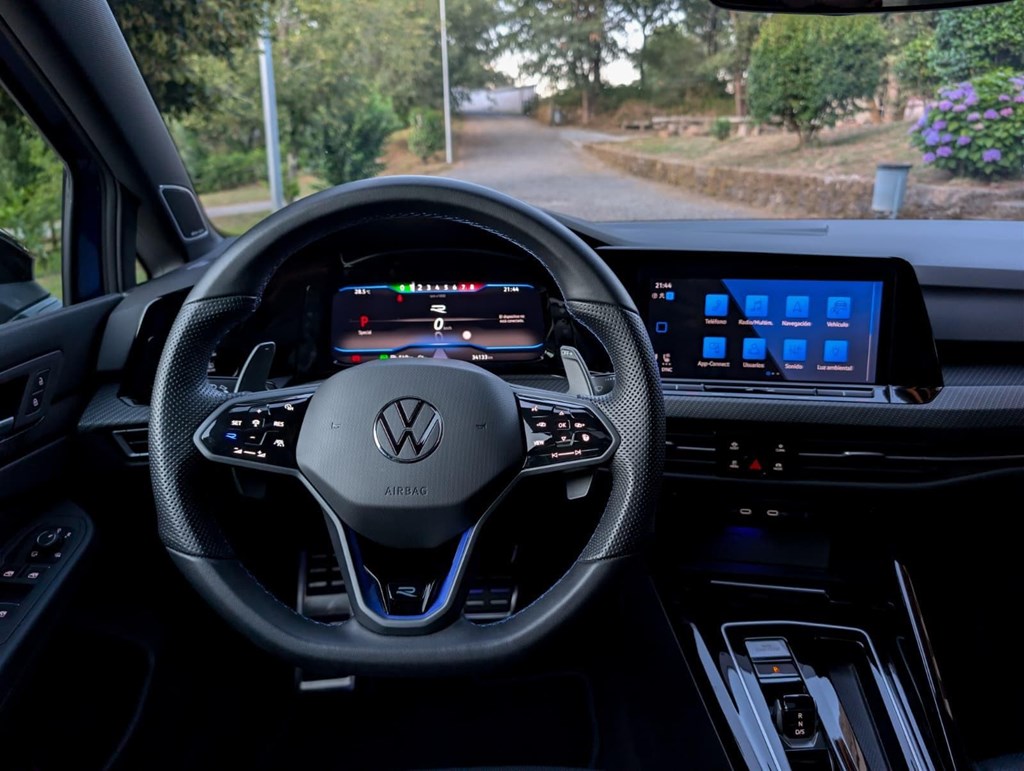 Foto 20 Volkswagen Golf R Performance 320 4 Motion
