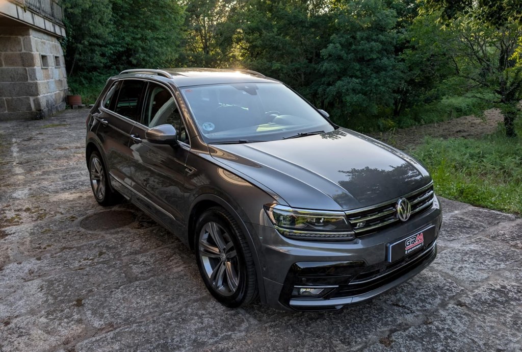 Foto 11 Volkswagen Tiguan 2.0 TDI Sport DSG
