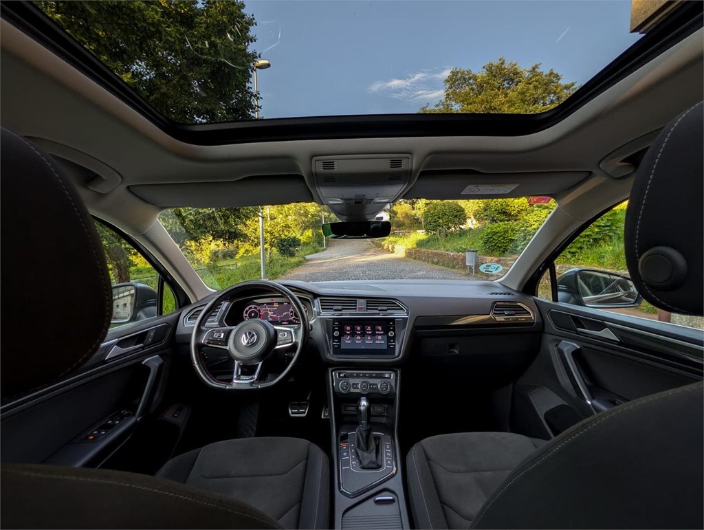 Foto 13 Volkswagen Tiguan 2.0 TDI Sport DSG