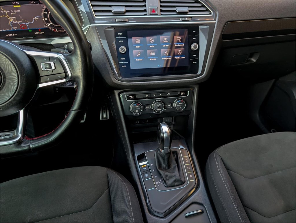 Foto 19 Volkswagen Tiguan 2.0 TDI Sport DSG