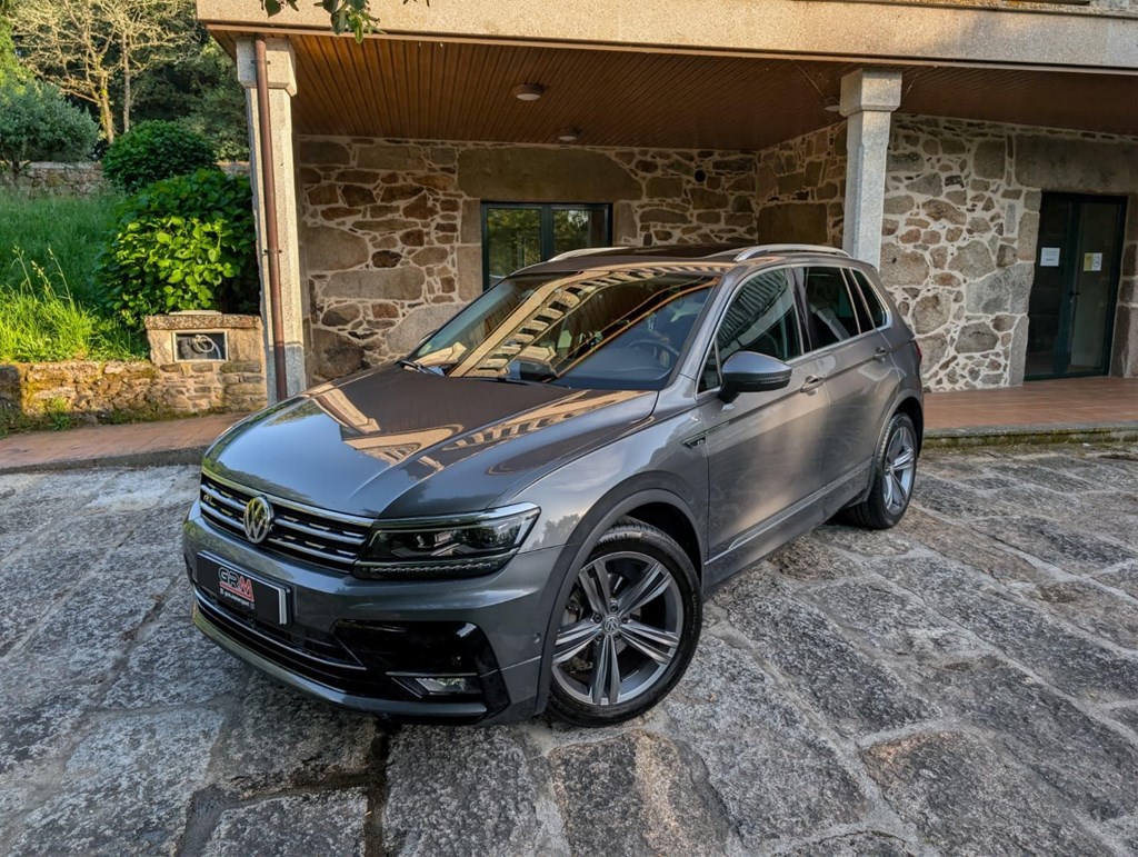 Foto 2 Volkswagen Tiguan 2.0 TDI Sport DSG