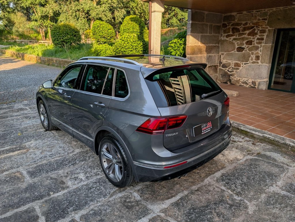 Foto 6 Volkswagen Tiguan 2.0 TDI Sport DSG